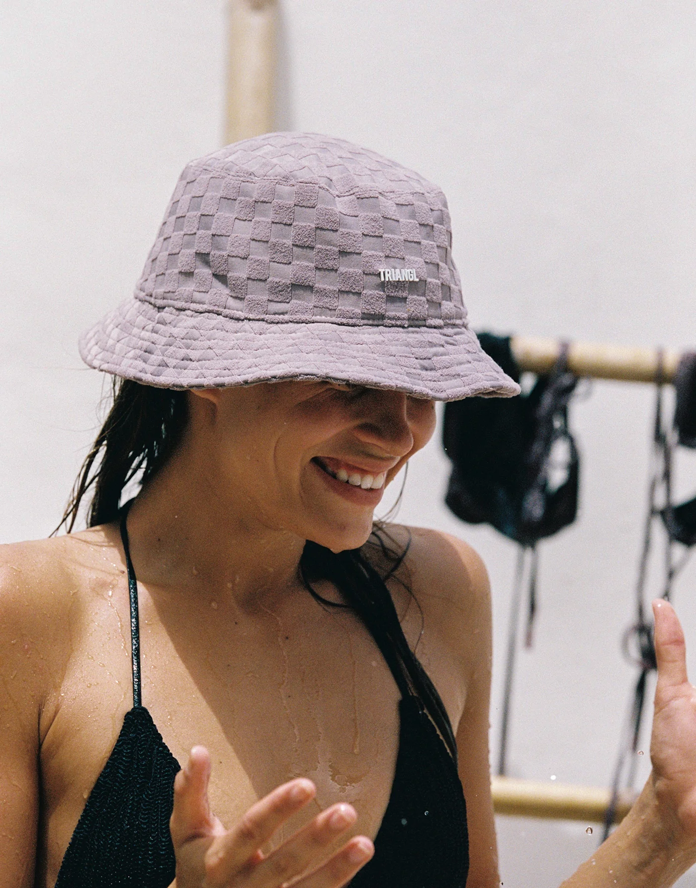 2556-boey-deia-bucket-hat-7.webp BOEY - DEIA Bucket Hat
